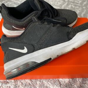 Nike Women's Air Bella Trainer Sneaker